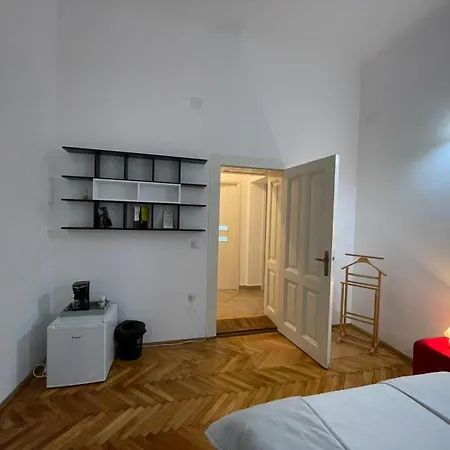 Апартаменты 1501 Wergass 18